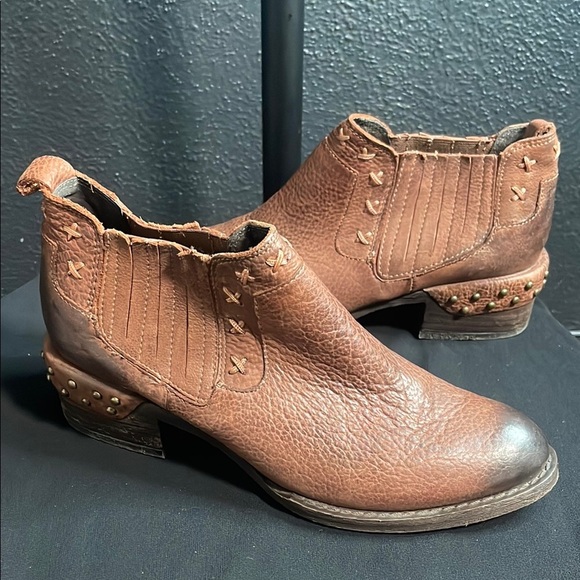 Naughty Monkey Brown Ankle Boots with Textured Leather - Picture 1 of 6